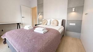 Doki Skyline Apartment by Gdańsk Apartments