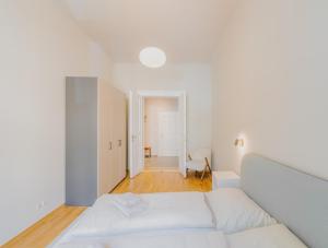Premium 2BR Apartment close to city center