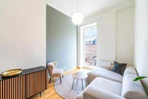 Premium 2BR Apartment close to city center