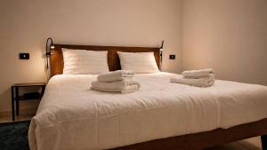 Budget Stay + Free Parking + City Noise