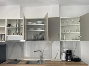 3 floor apartment Dionysos, for up to 9 guest