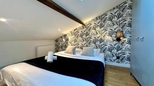 63 Claire 2 2 Bedrooms Vaise Train Station