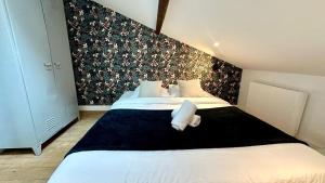 63 Claire 2 2 Bedrooms Vaise Train Station