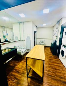 Loft com vista para aeroporto, tela de proteção 1 vaga e lazer completo