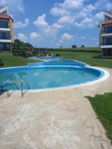Oasis Beach Apartments Kamchia