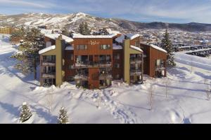 W3401 - The West Condominiums