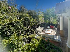 Vue mer et îles dOr, villa rénovée, plancha gaz