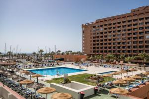 Pyr estudio con parking y piscina todo el año by Sur Suites