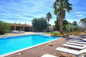 Villa Maraus by PosarelliVillas