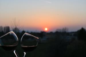 Lola Suite, One Bedroom Place with Free Parking