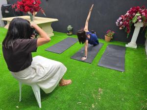 Skylit Suite, Desk, BBQ, Free Park, 20 min CBD
