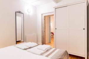 Madalena Cozy Apartment - Cozy Apartment in Lisbon Baixa