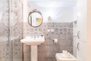 Madalena Cozy Apartment - Cozy Apartment in Lisbon Baixa