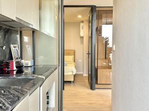 Cozy Urban Retreat Steps from MRTA Station
