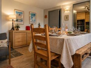 Appartement lumineux 2 ch Chamonix, proche Grands Montets, parking & ski locker