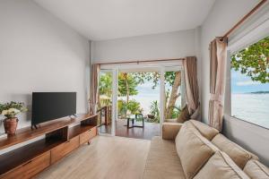 Charming Guest Room Retreat in Maret, Thailand