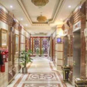 Clifton International Hotel