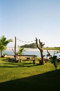 Muara Surf House - Yoyos beachfront