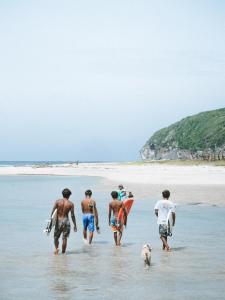 Muara Surf House - Yoyos beachfront