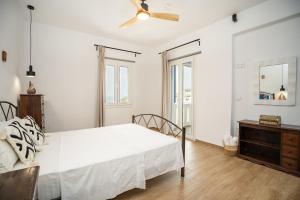 Anemoessa House