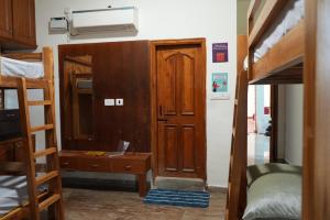Nirvana Backpackers