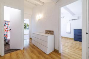 Villa 5 BDR - Swimmingpool - AC - Parking