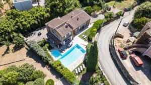 Villa 5 BDR - Swimmingpool - AC - Parking