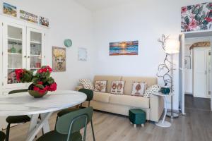 GuestHost - ViDa Home - Panoramic View Apartment