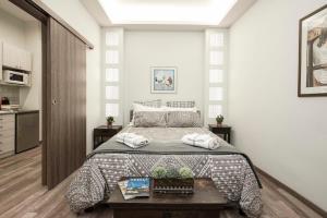 Socrates Apartment In The Heart Of Athens