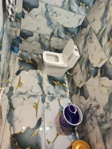 Budget couple rooms vattavada