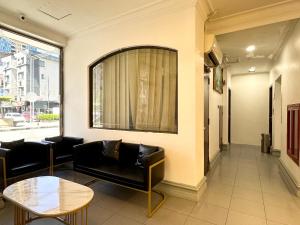 Park Hotel by HotSpot Essential