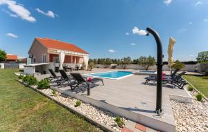 Beautiful villa Maris with pool