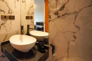 Oceana Suites Escuela Militar