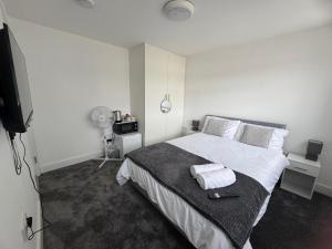 London Heathrow Uxbridge Escape