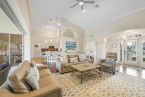 Pet-friendly home with pool, spa and steps to beach