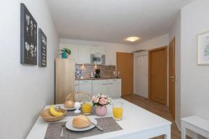 Yachthafenresidenz-Wohnung-5303-815