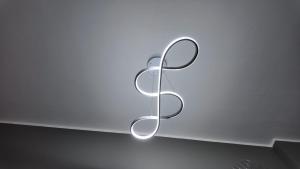 CRIS & YOU guest room