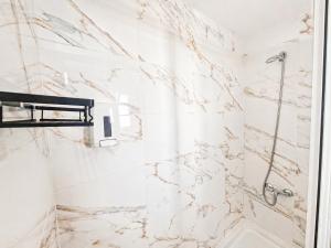 Romana Blue PET FRIENDLY Albert Villas