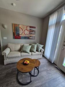 Boutique King Suite Near Legacy West King Bed Pool & Gym