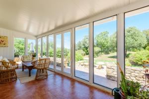 Casa no Limoeiro, Stylish Countryside Retreat Near