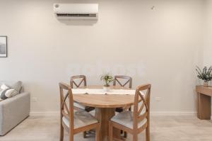 Comfortable apartment close to Shopping del Sol