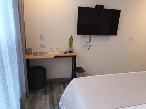 Hotel 86 Suites