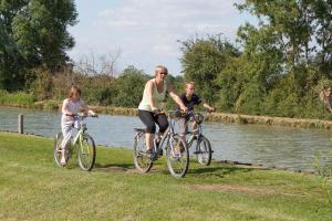 Hotels Logis Hotel Terre de Loire : photos des chambres