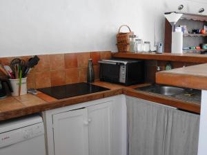 Maison en pierre avec jardin à 1500 m de la plage de Vazen - FR-1-418-157