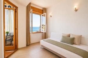 Odea Stays - Zaya Mare Small Beach