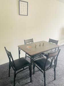 Comfortable 2BR2BA Great Monthly Rates