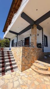 Villa Xherimeja Family Oasis