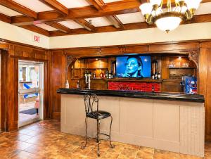 Harbourview Inn, SureStay Collection by Best Western
