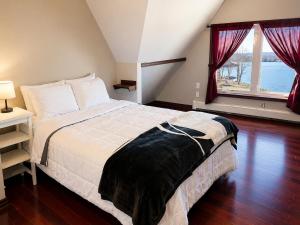 Harbourview Inn, SureStay Collection by Best Western