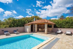 Lux pool Villa Zen